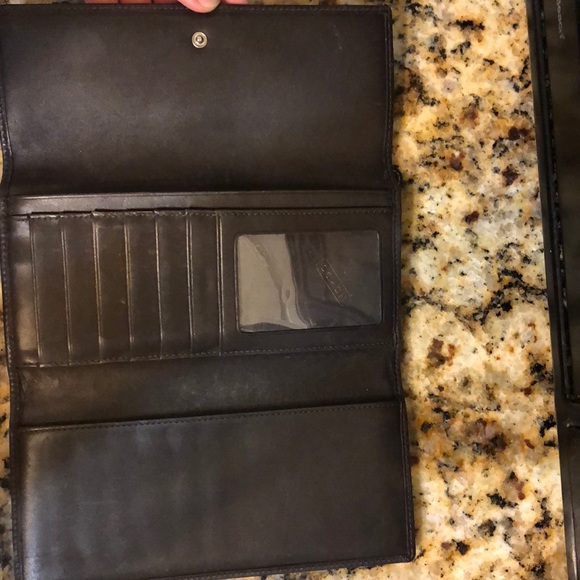 Authentic Signature Coach Wallet - Picture 2 of 3